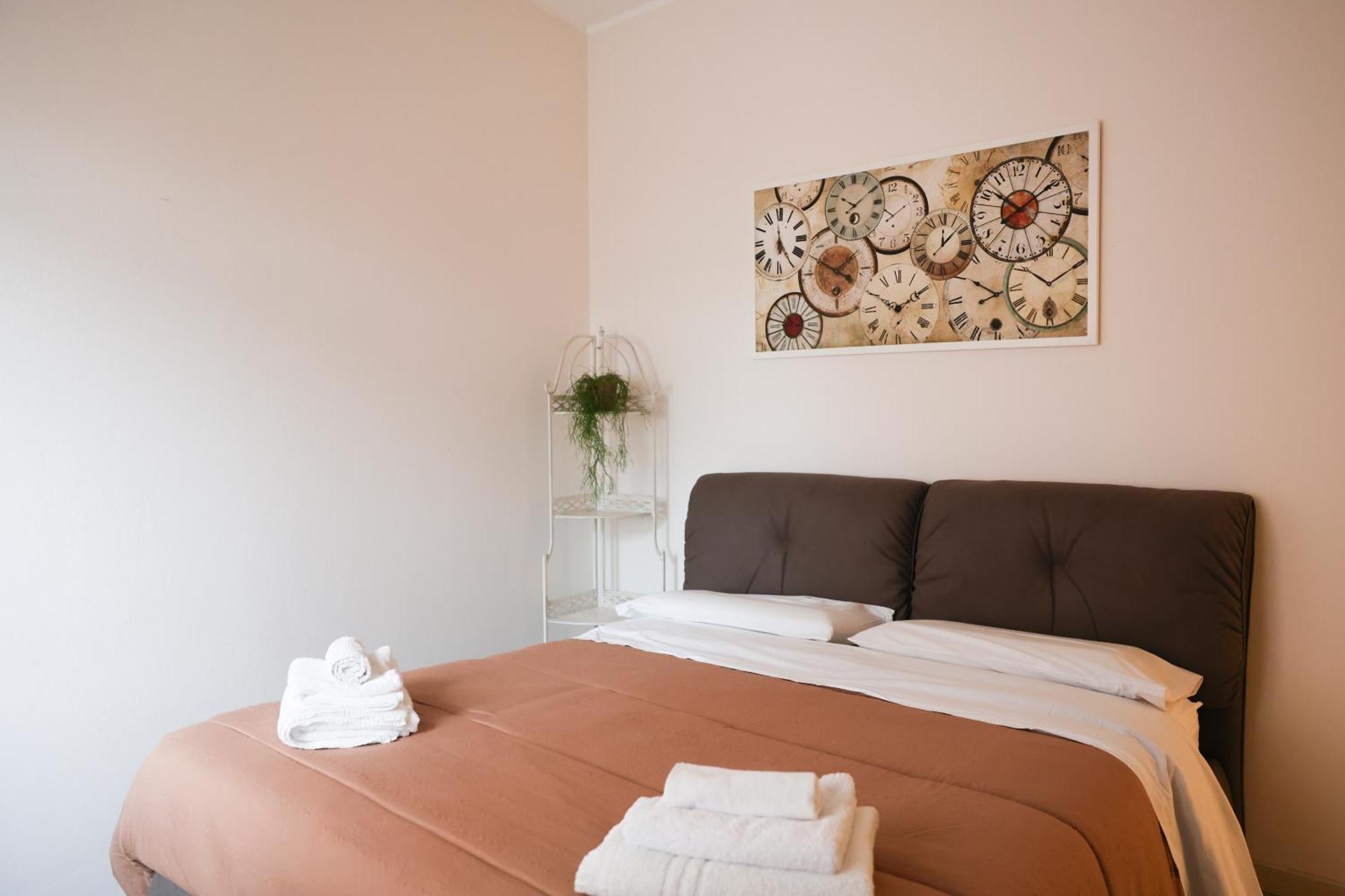 Blancohouse - Berto Luxury Rimini Centro Storico Apartment Luaran gambar